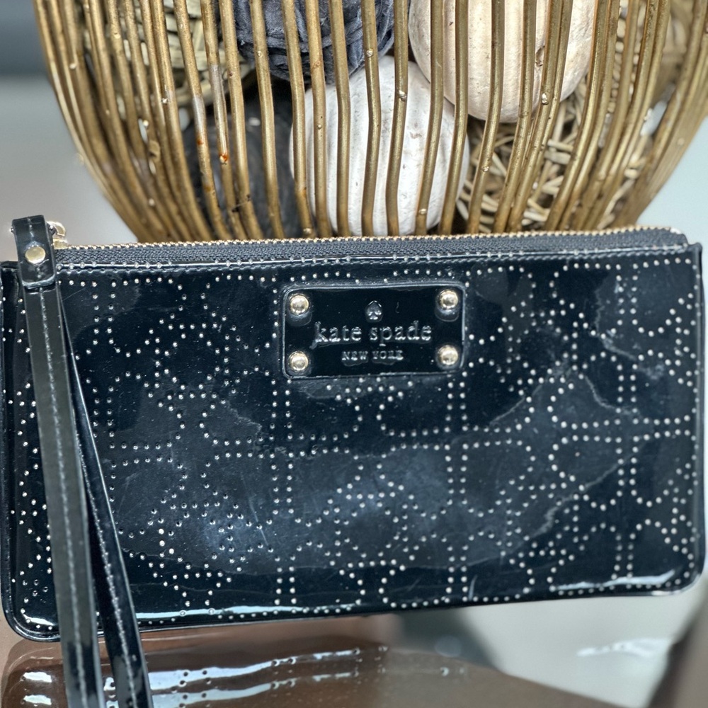 Kate Spade Jazzy Metro Wristlet